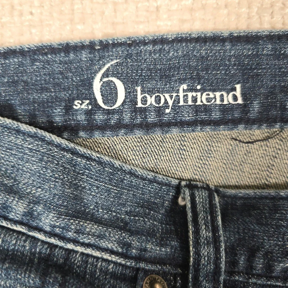 Ann Taylor LOFT Women 6 Boyfriend Jeans Blue Medium Wash Distressed Straight Leg